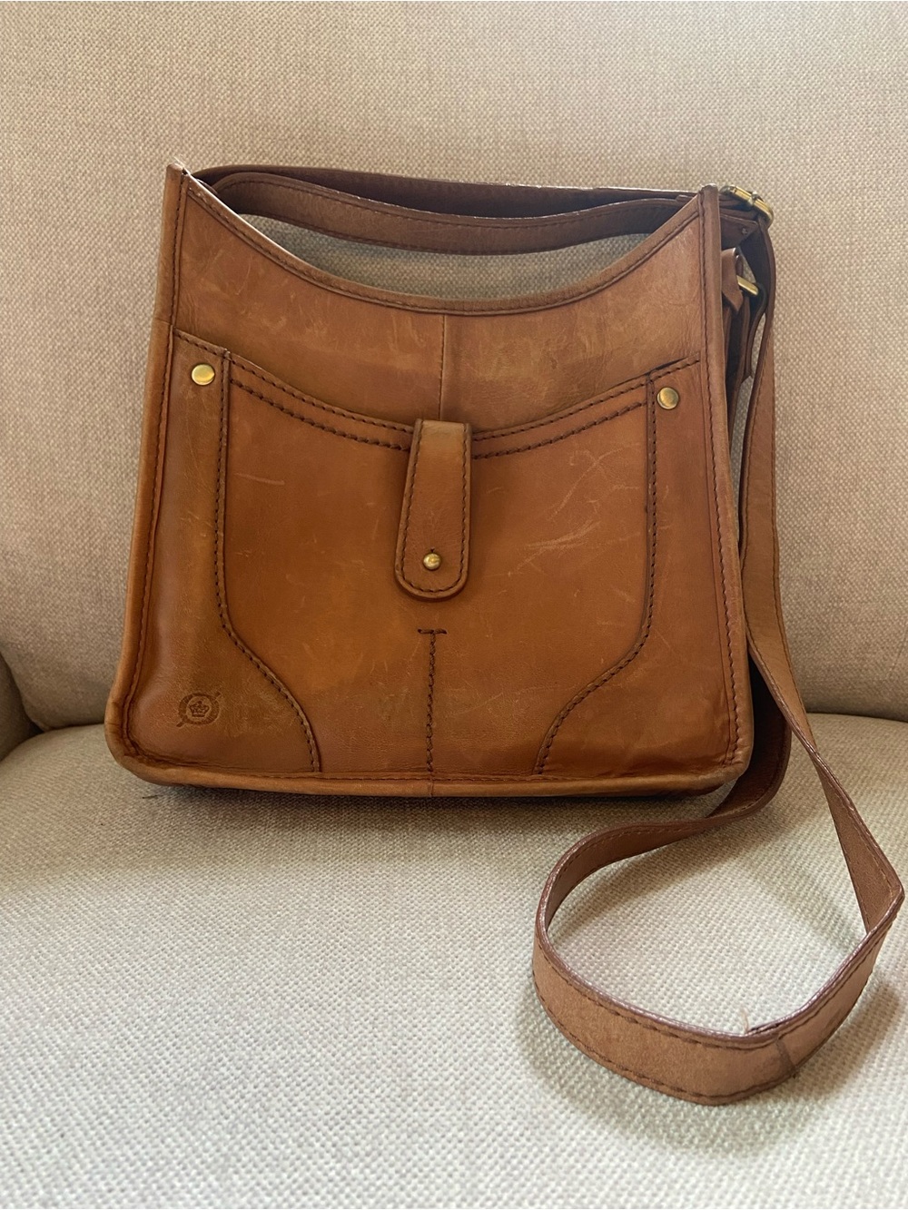 BORN Tan Leather Crossbody Distressed Hobo Bag - Picture 3 of 14